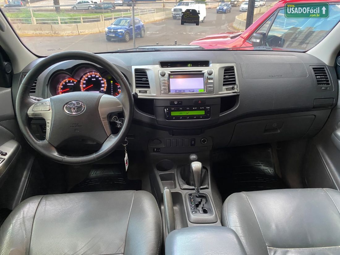 Toyota Hilux SRV CD D4-D 3.0 4x4 TDI Automático Diesel 2013/2013 — foto 5 de 11