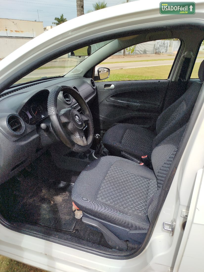 Volkswagen Voyage Comfortline 1.0 Total Flex 2014/2015 — foto 5 de 5