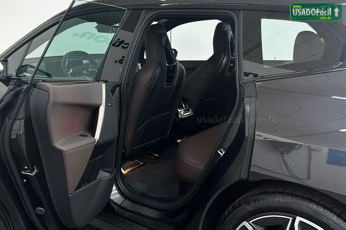 BMW iX XDrive 40 Automático Elétrico 2024/2025 — foto 15 de 20