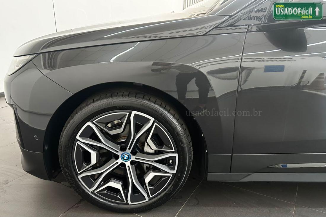 BMW iX XDrive 40 Automático Elétrico 2024/2025 — foto 20 de 20