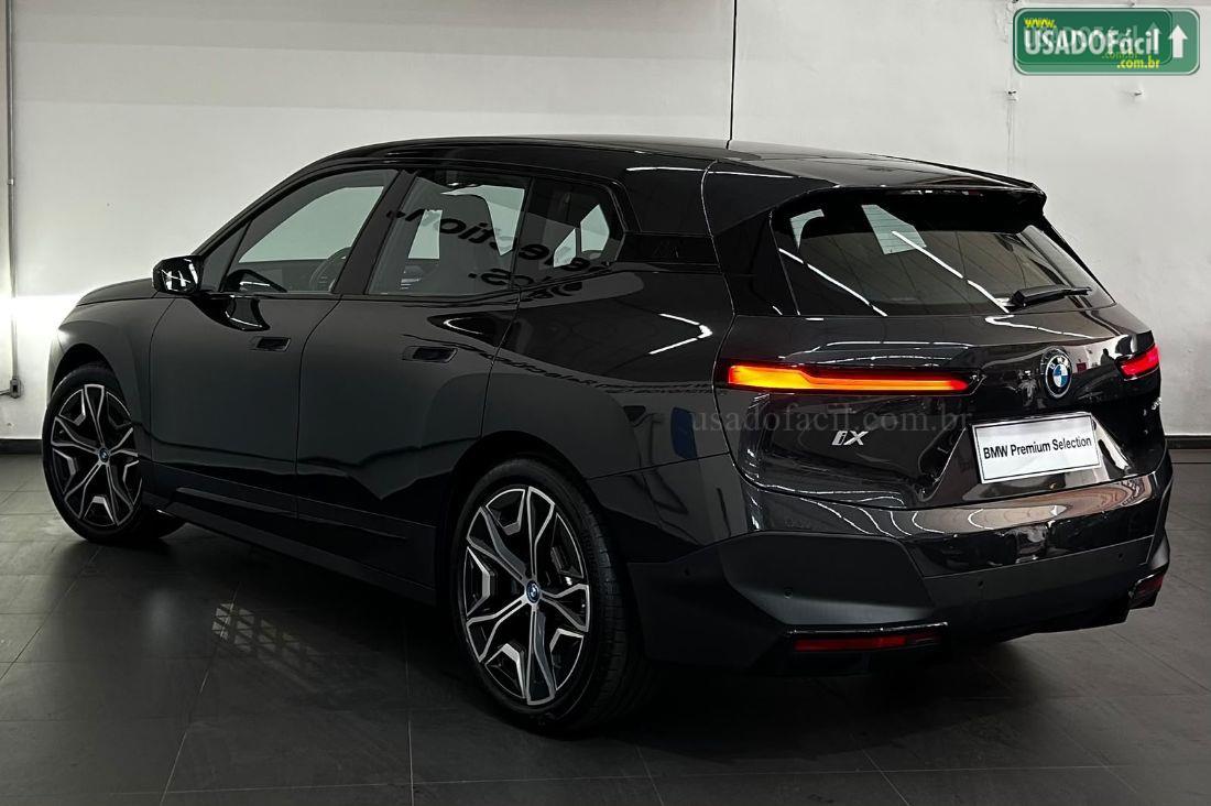 BMW iX XDrive 40 Automático Elétrico 2024/2025 — foto 6 de 20