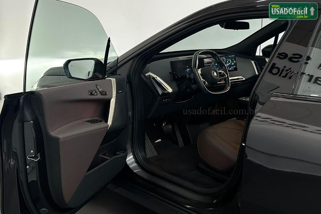 BMW iX XDrive 40 Automático Elétrico 2024/2025 — foto 7 de 20