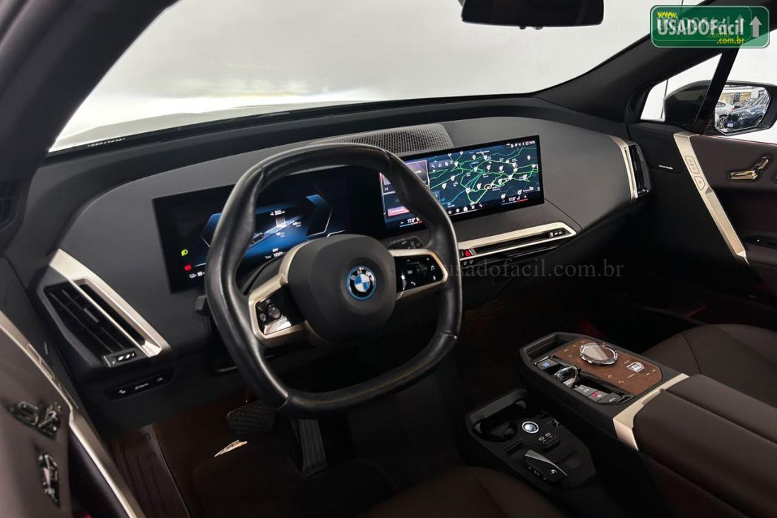 BMW iX XDrive 40 Automático Elétrico 2024/2025 — foto 8 de 20