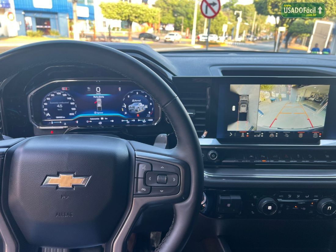 CHEVROLET/GM Silverado High Country 5.3 V8 AWD Automático 2024/2024 — foto 10 de 13