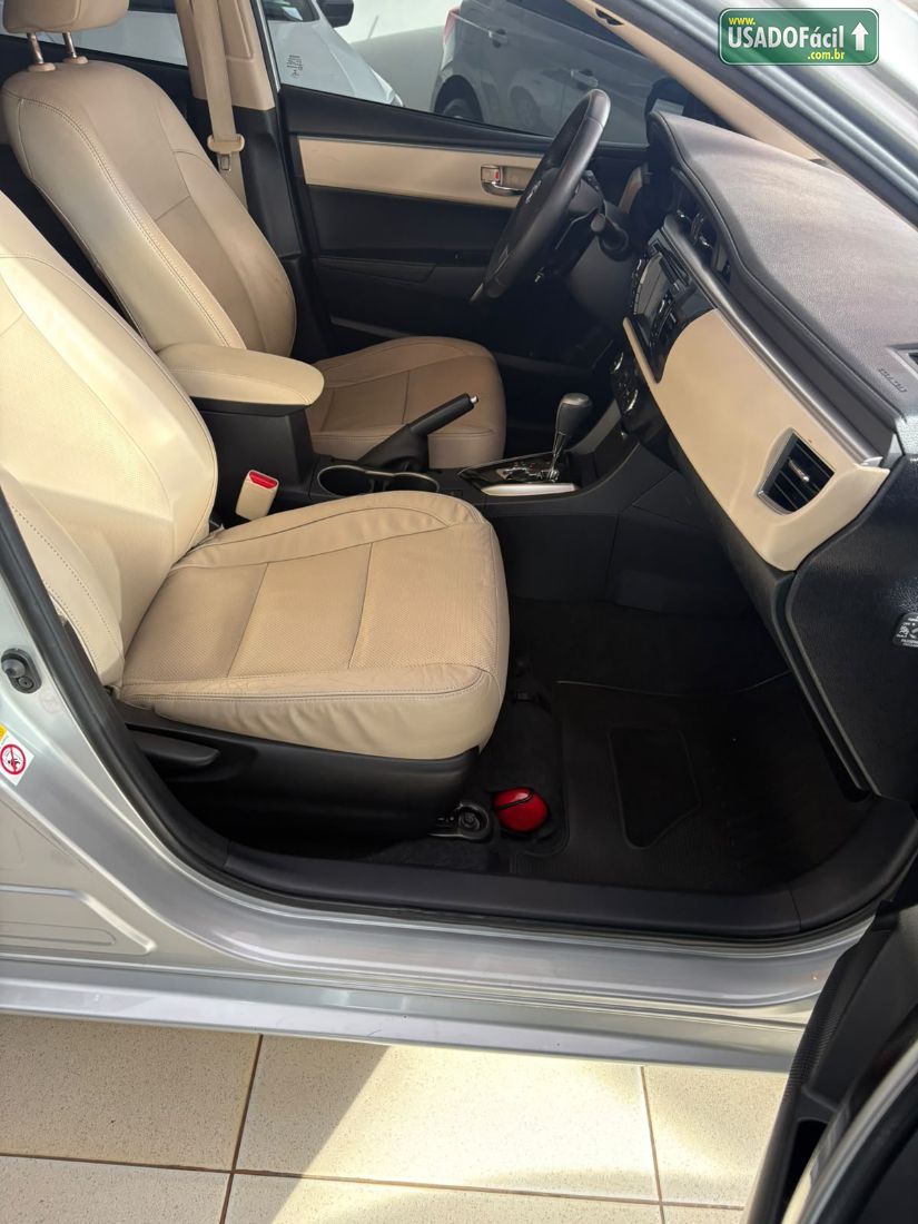 Toyota Corolla Altis 2.0 Automático Flex 2014/2015 — foto 7 de 9