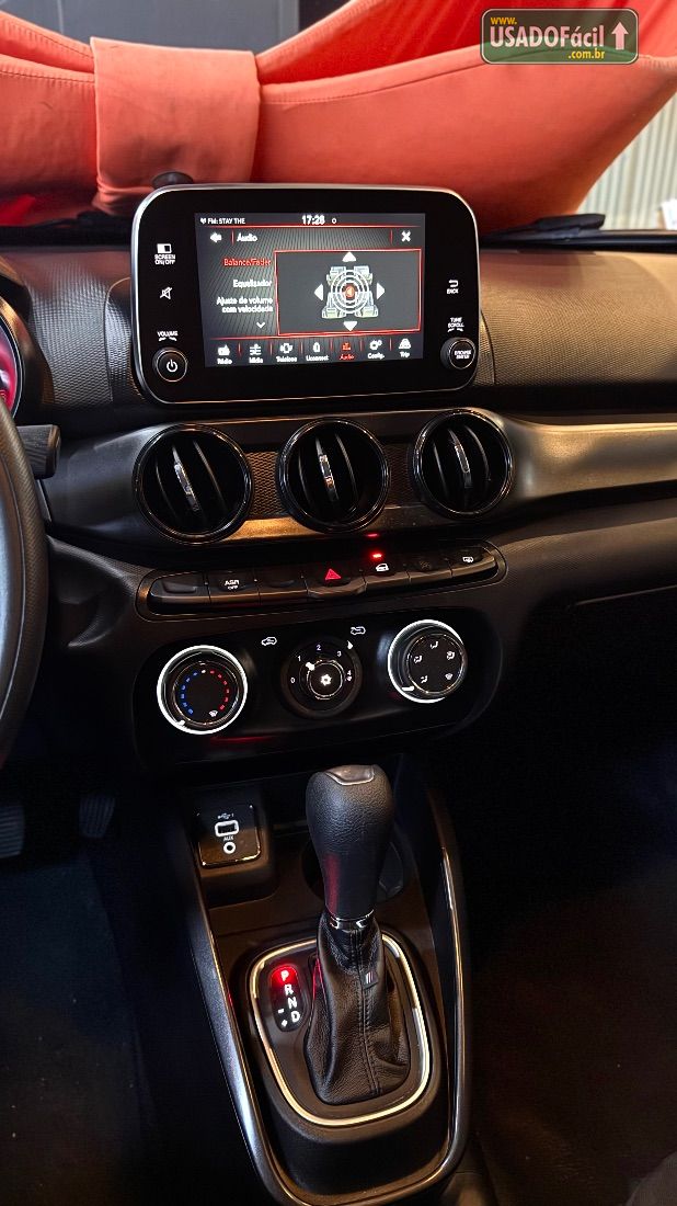 Fiat Cronos Drive 1.3 Automático Flex 2024/2024 — foto 9 de 12