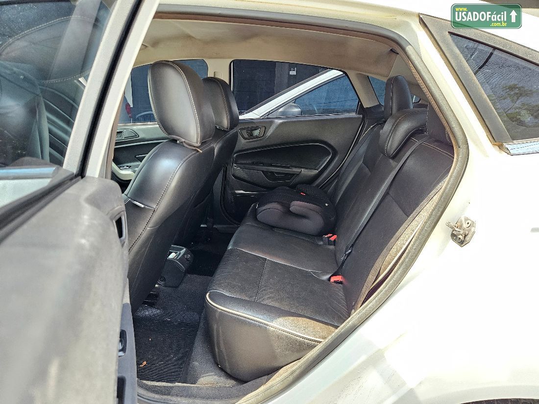 Ford Fiesta Sedan SE 1.6 16V Flex 4P 2012/2012 — foto 17 de 19