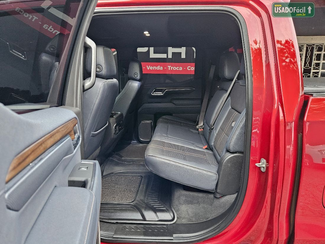CHEVROLET/GM Silverado High Country 5.3 V8 AWD Automático 2023/2024 — foto 18 de 20