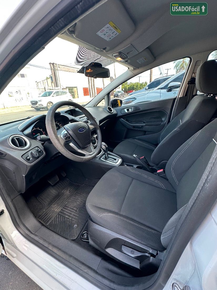 Ford Fiesta Hatch 1.6 Automático 5P Flex 2014/2015 — foto 9 de 12
