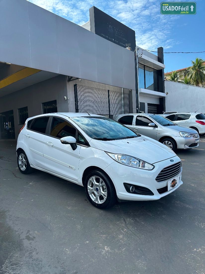 Ford Fiesta Hatch 1.6 Automático 5P Flex 2014/2015 — foto 4 de 12