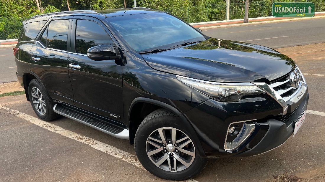 TOYOTA Hilux SW4 SRX 2.8 4x4 TDI Automático Diesel 2019/2019 — foto 2 de 10