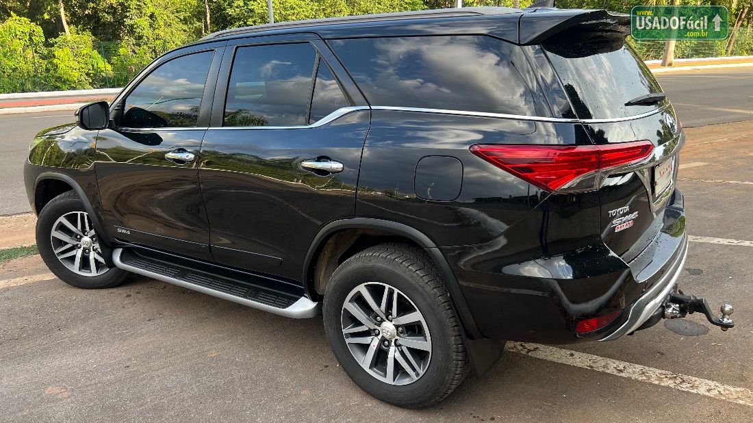 TOYOTA Hilux SW4 SRX 2.8 4x4 TDI Automático Diesel 2019/2019 — foto 4 de 10