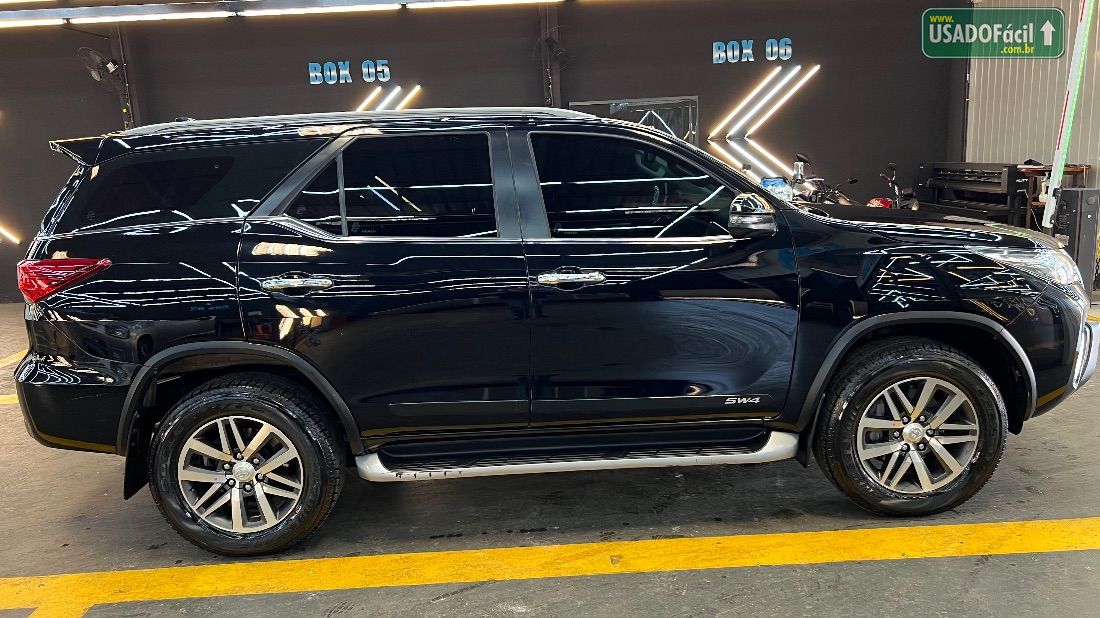 TOYOTA Hilux SW4 SRX 2.8 4x4 TDI Automático Diesel 2019/2019 — foto 5 de 10