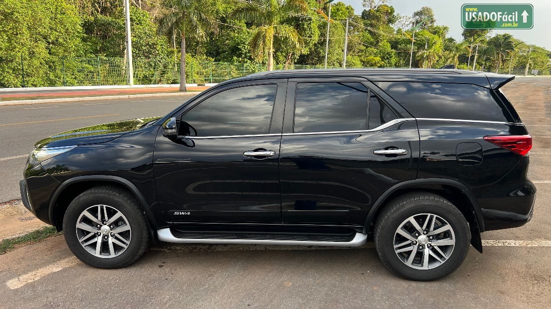 TOYOTA Hilux SW4 SRX 2.8 4x4 TDI Automático Diesel 2019/2019 — foto 7 de 10