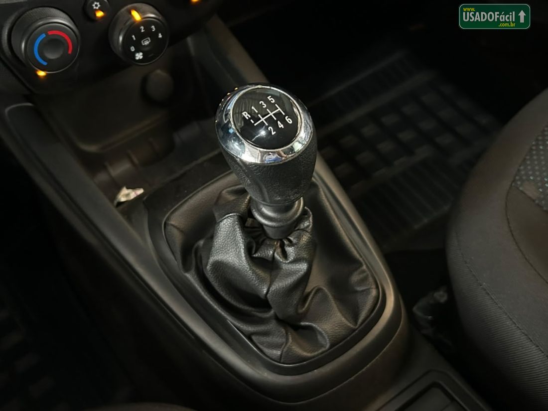 CHEVROLET/GM Onix Joy Hatch 1.0 Mecânico Flex 2017/2018 — foto 14 de 17