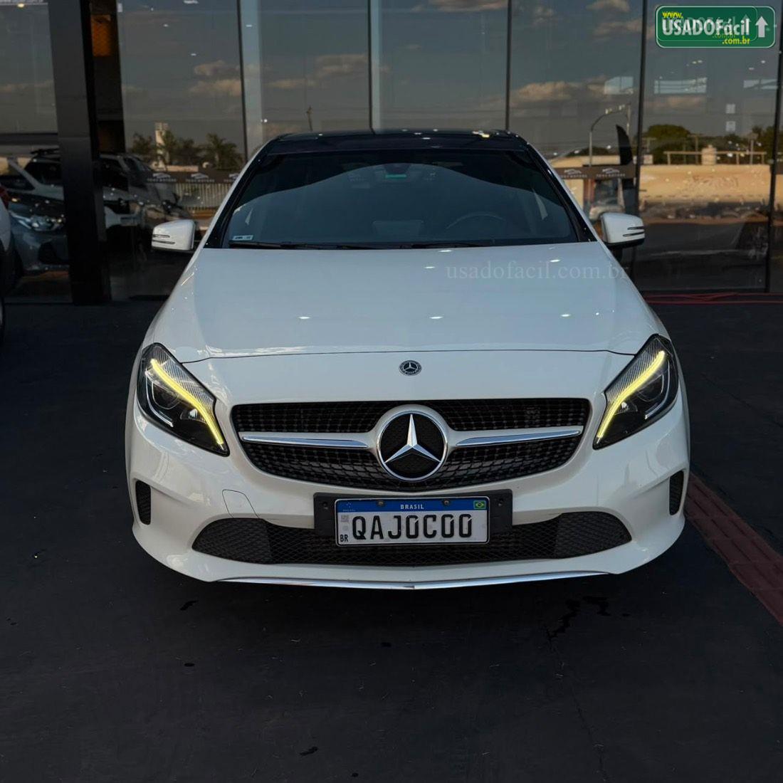 MERCEDES-BENZ GLA 200 Advance 1.6 Turbo Automático Flex 2017/2018 — foto 2 de 9