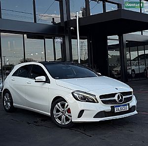 MERCEDES-BENZ GLA 200 Advance 1.6 Turbo Automático Flex