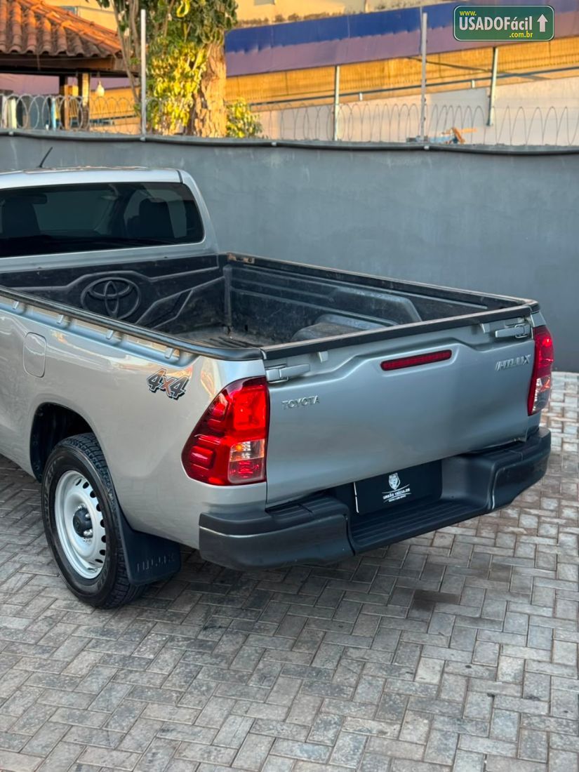 Toyota Hilux CS 4x4 2.8 TDI Mecânico Diesel 2022/2022 — foto 10 de 21