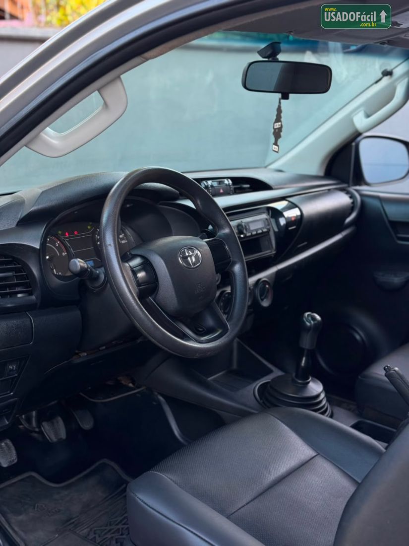 Toyota Hilux CS 4x4 2.8 TDI Mecânico Diesel 2022/2022 — foto 13 de 21