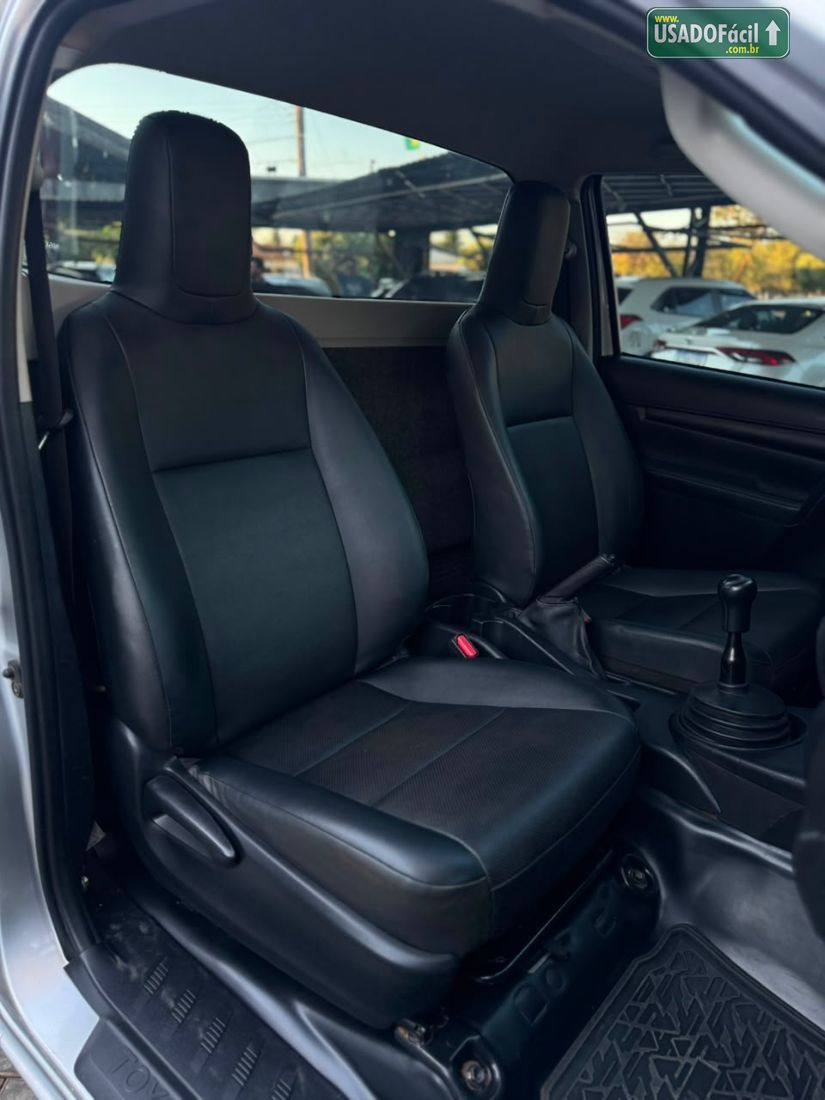 Toyota Hilux CS 4x4 2.8 TDI Mecânico Diesel 2022/2022 — foto 14 de 21