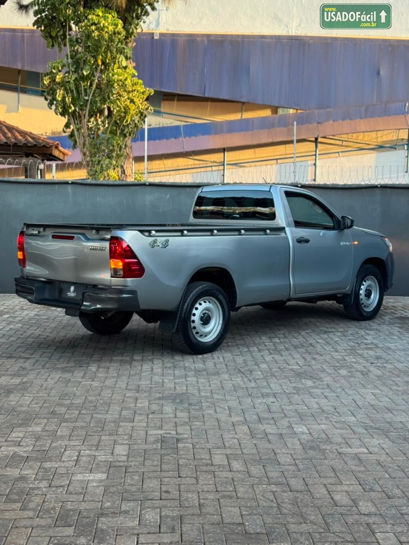 Toyota Hilux CS 4x4 2.8 TDI Mecânico Diesel 2022/2022 — foto 8 de 21