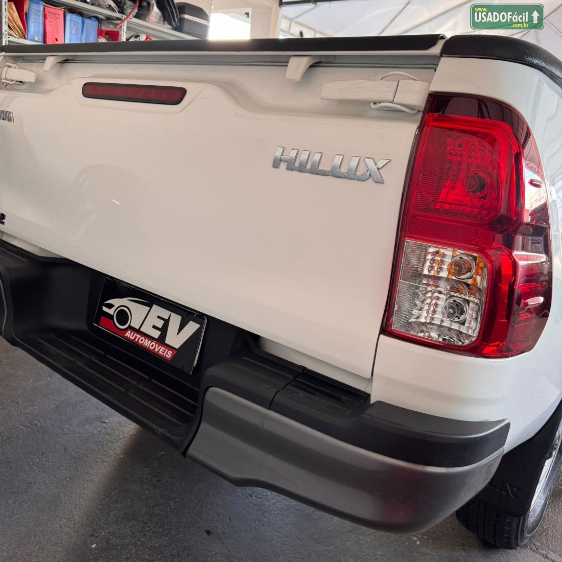 Toyota Hilux CS 4x4 2.8 TDI Mecânico Diesel 2024/2025 — foto 7 de 16