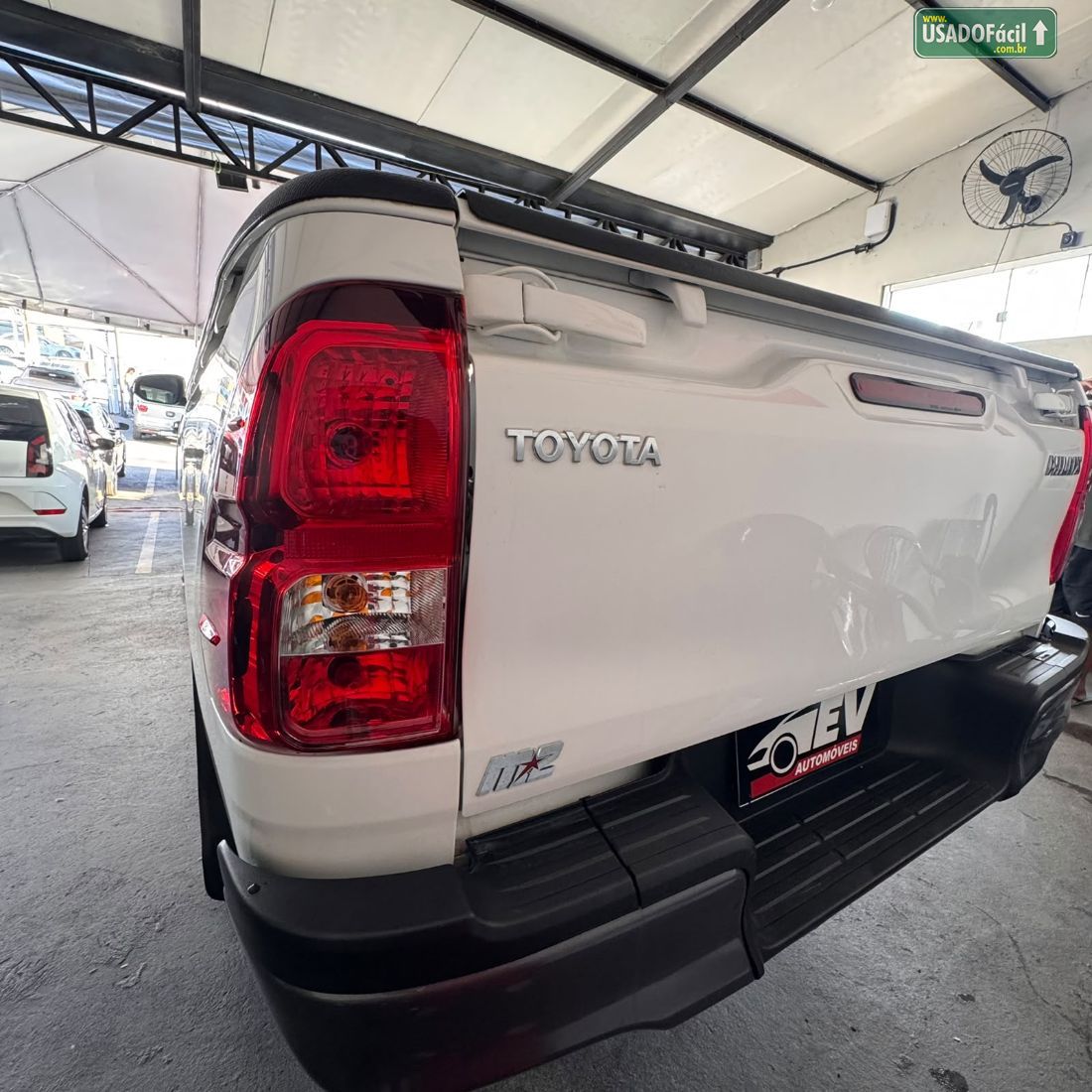 Toyota Hilux CS 4x4 2.8 TDI Mecânico Diesel 2024/2025 — foto 8 de 16
