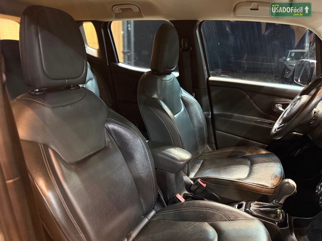 Jeep Renegade Limited 1.8 4X2 Automático Flex 2017/2018 — foto 9 de 13
