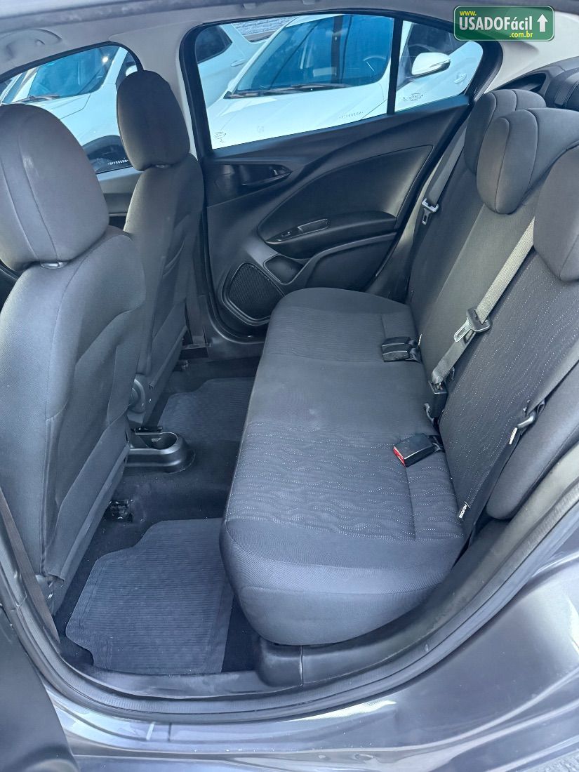 Fiat Cronos Drive 1.3 Mecânico Flex 2022/2022 — foto 6 de 10