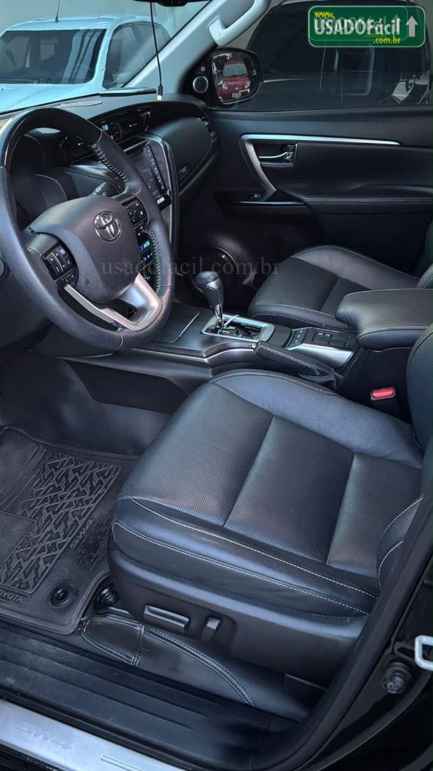 TOYOTA Hilux SW4 SRX 2.8 4x4 TDI Automático Diesel 2022/2022 — foto 8 de 9