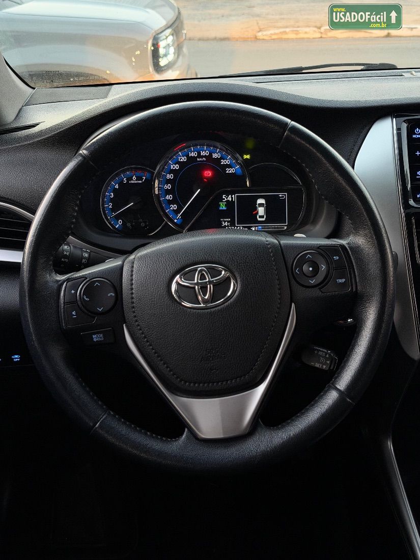Toyota Yaris Sedan XLS 1.5 Automático Flex 2018/2019 — foto 7 de 13