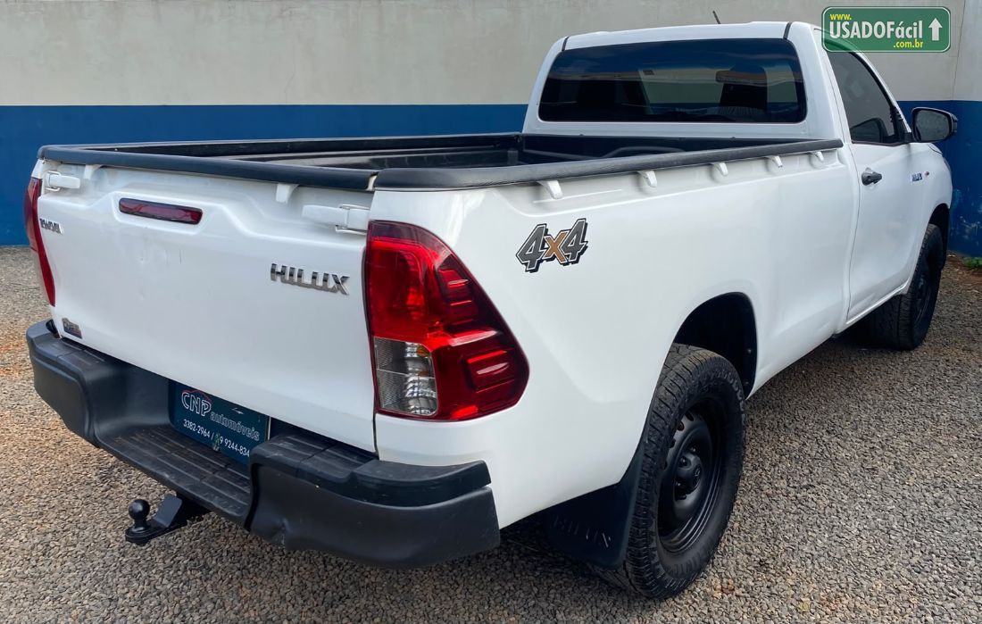 Toyota Hilux CS 4x4 2.8 TDI Mecânico Diesel 2022/2023 — foto 6 de 13