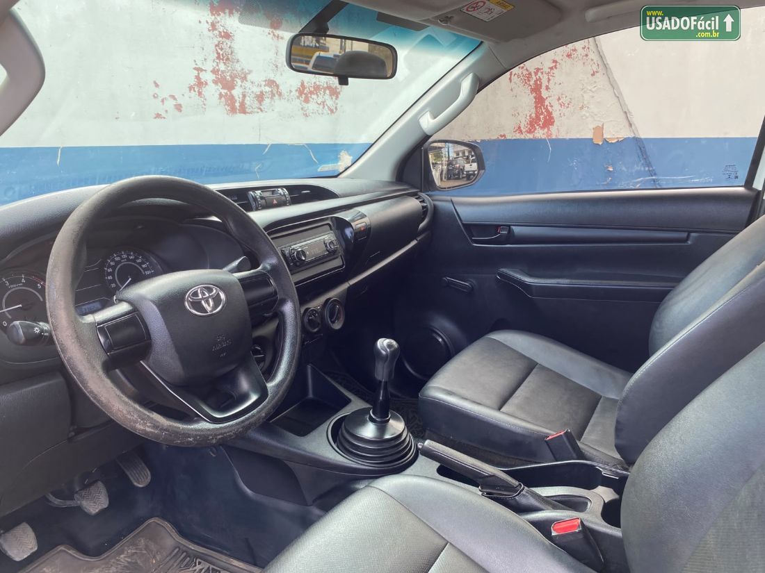 Toyota Hilux CS 4x4 2.8 TDI Mecânico Diesel 2022/2023 — foto 9 de 13