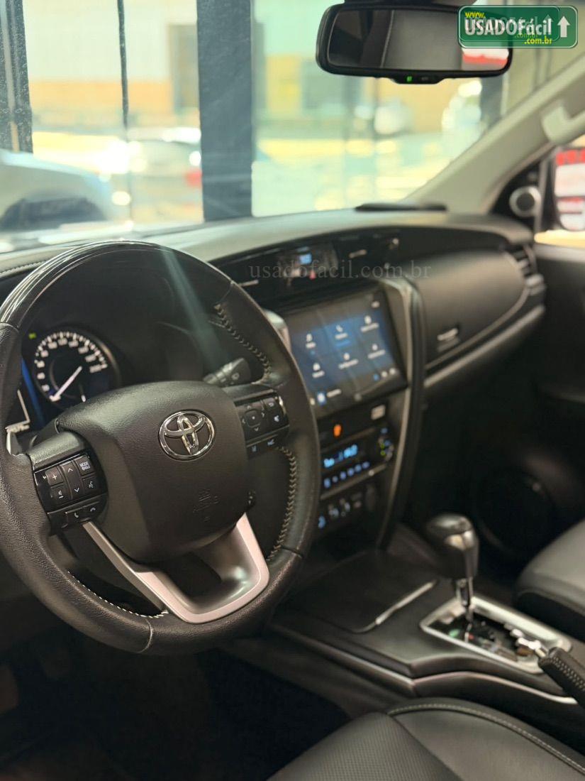Toyota Hilux SW4 Platinum 2.8 4x4 Turbo Automático Diesel 2023/2024 — foto 11 de 12