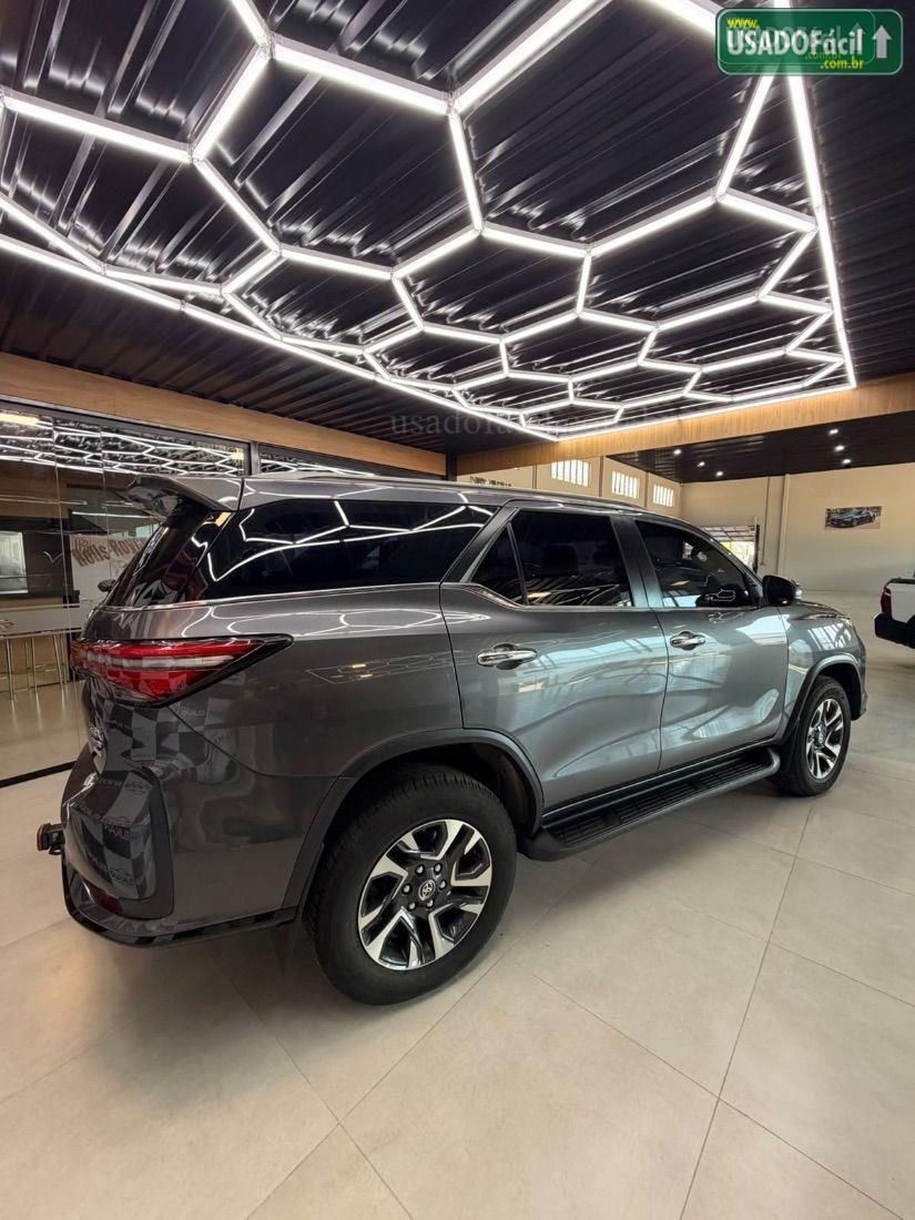 Toyota Hilux SW4 Platinum 2.8 4x4 Turbo Automático Diesel 2023/2024 — foto 4 de 12