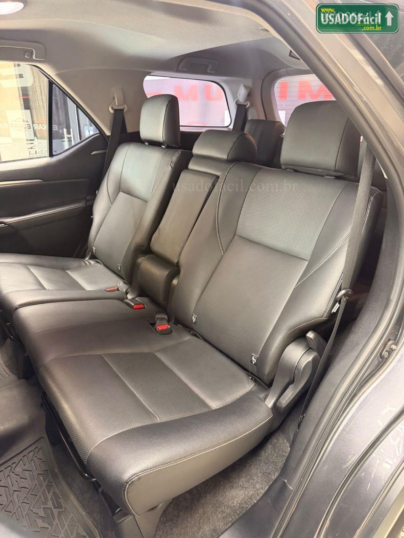 Toyota Hilux SW4 Platinum 2.8 4x4 Turbo Automático Diesel 2023/2024 — foto 7 de 12