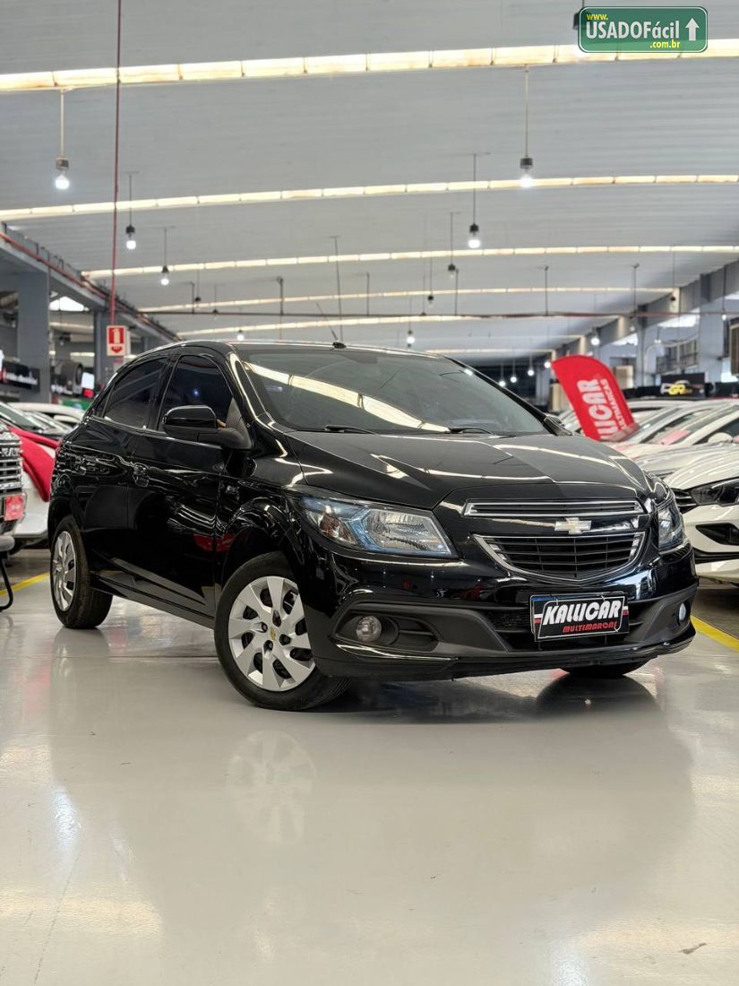 CHEVROLET/GM Onix Hatch LT 1.4 Mecânico Flex 2013/2014 — foto 3 de 16