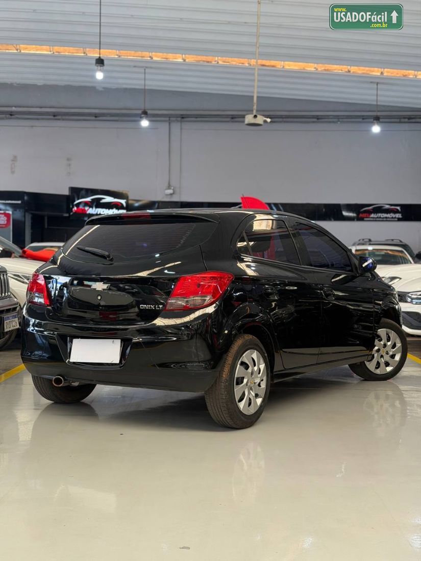 CHEVROLET/GM Onix Hatch LT 1.4 Mecânico Flex 2013/2014 — foto 4 de 16