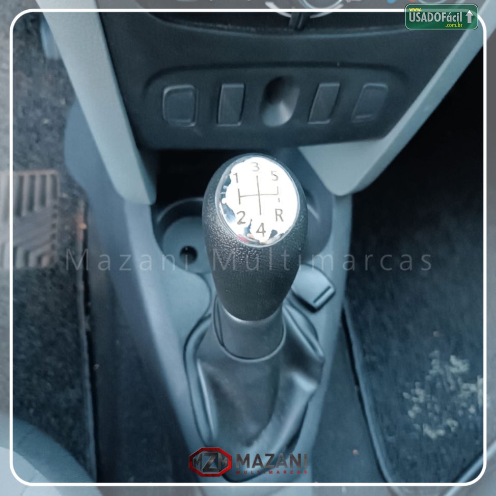 Renault Logan Expression 1.6 Hi-Flex 2014/2015 — foto 16 de 19