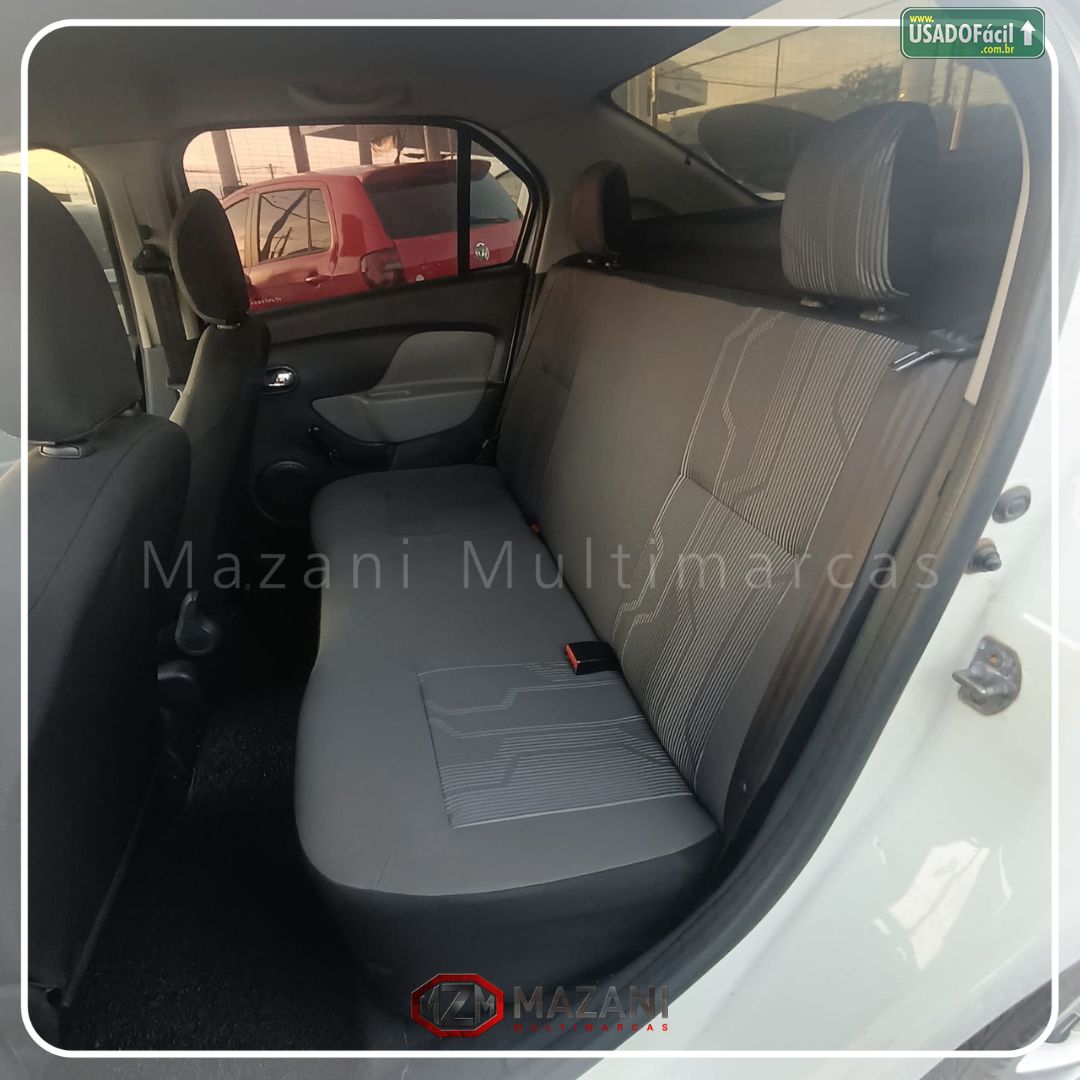 Renault Logan Expression 1.6 Hi-Flex 2014/2015 — foto 9 de 19