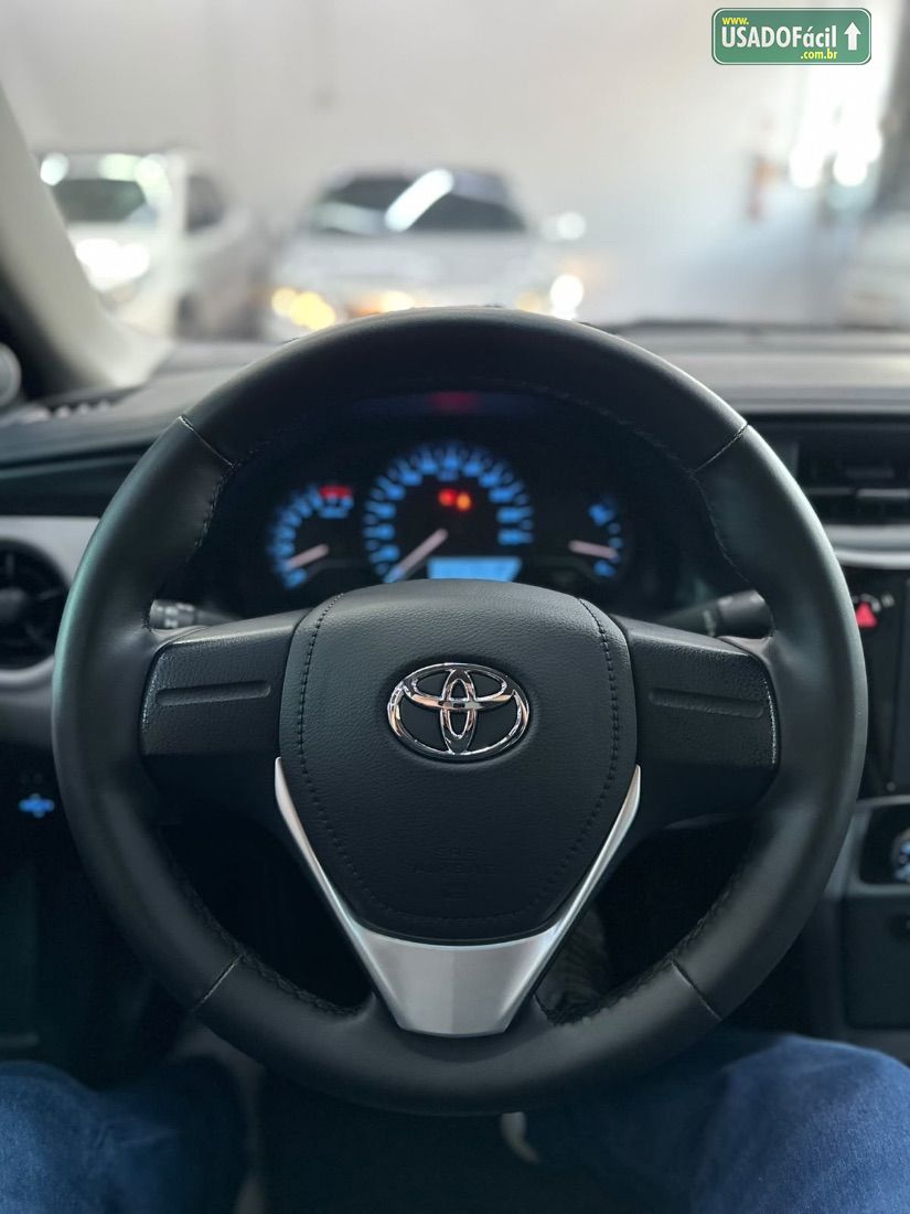 Toyota Corolla GLi 1.8 Automático Flex 2018/2018 — foto 13 de 17
