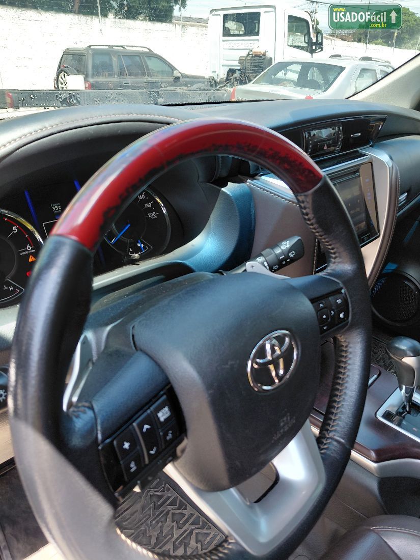 Toyota Hilux SW4 SRX 2.8 4x4 TDI Automático Diesel 2019/2019 — foto 11 de 19