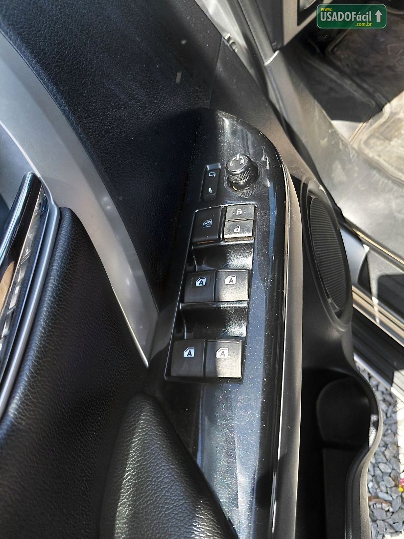 Toyota Hilux SW4 SRX 2.8 4x4 TDI Automático Diesel 2019/2019 — foto 15 de 19