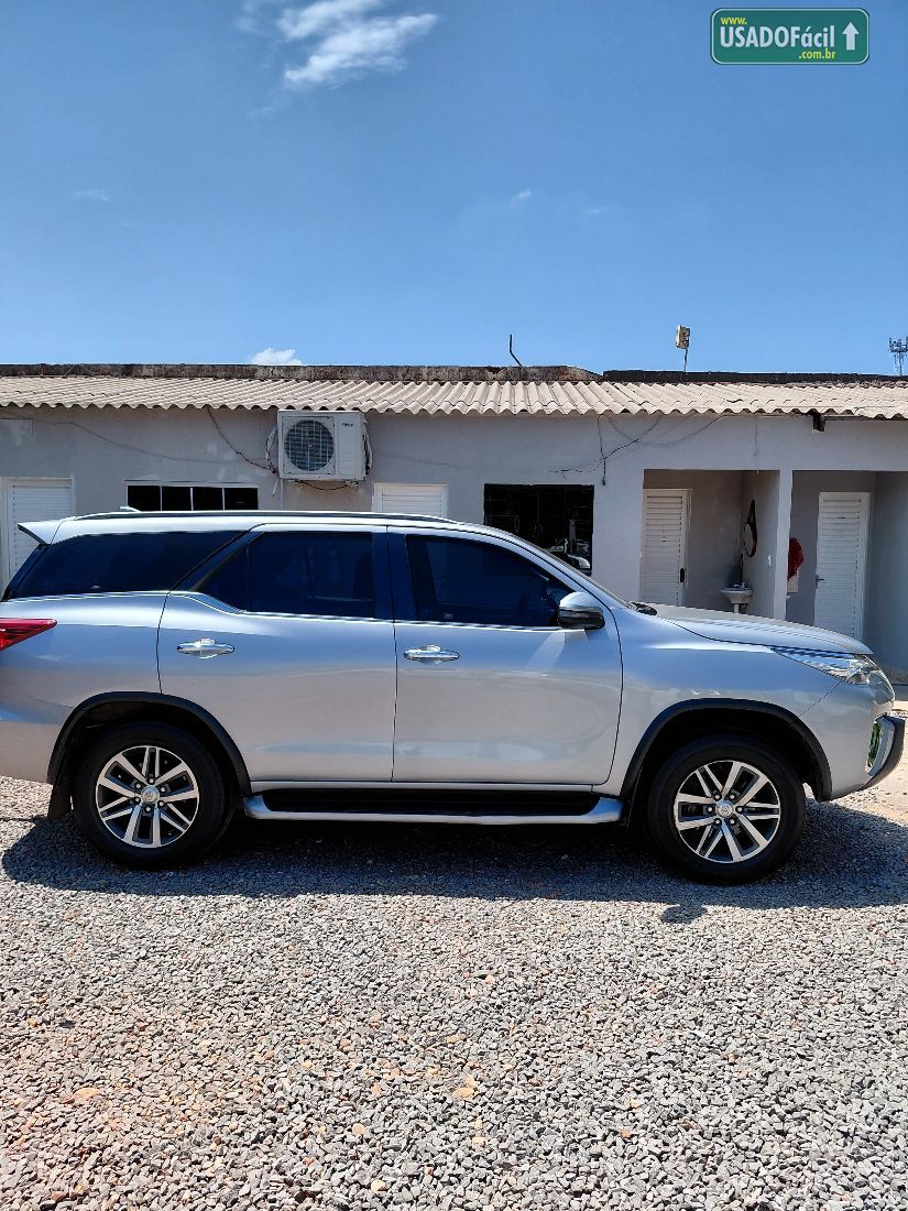 Toyota Hilux SW4 SRX 2.8 4x4 TDI Automático Diesel 2019/2019 — foto 7 de 19
