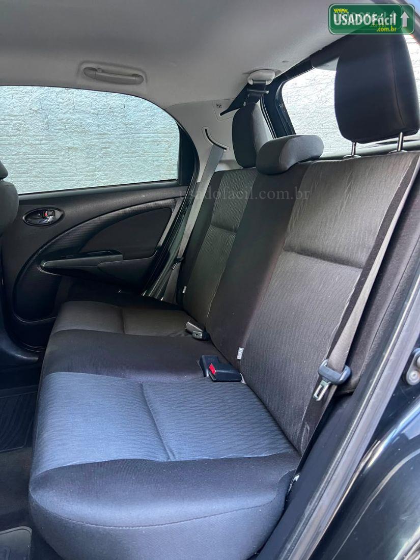 TOYOTA Etios Hatch X Plus 1.5 Automático Flex 2018/2019 — foto 12 de 15
