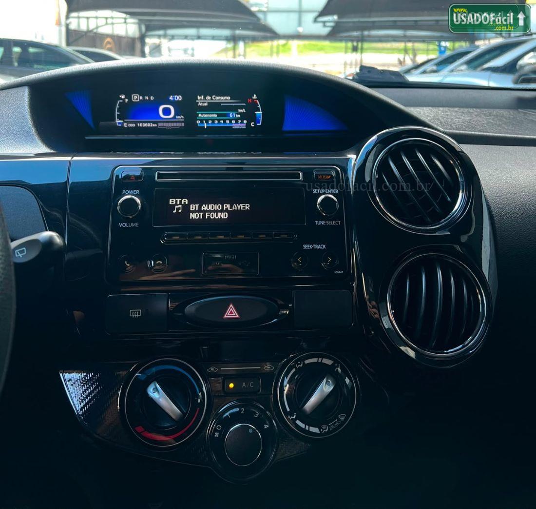 TOYOTA Etios Hatch X Plus 1.5 Automático Flex 2018/2019 — foto 8 de 15