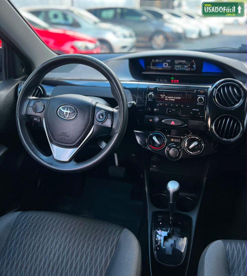 TOYOTA Etios Hatch X Plus 1.5 Automático Flex 2018/2019 — foto 9 de 15