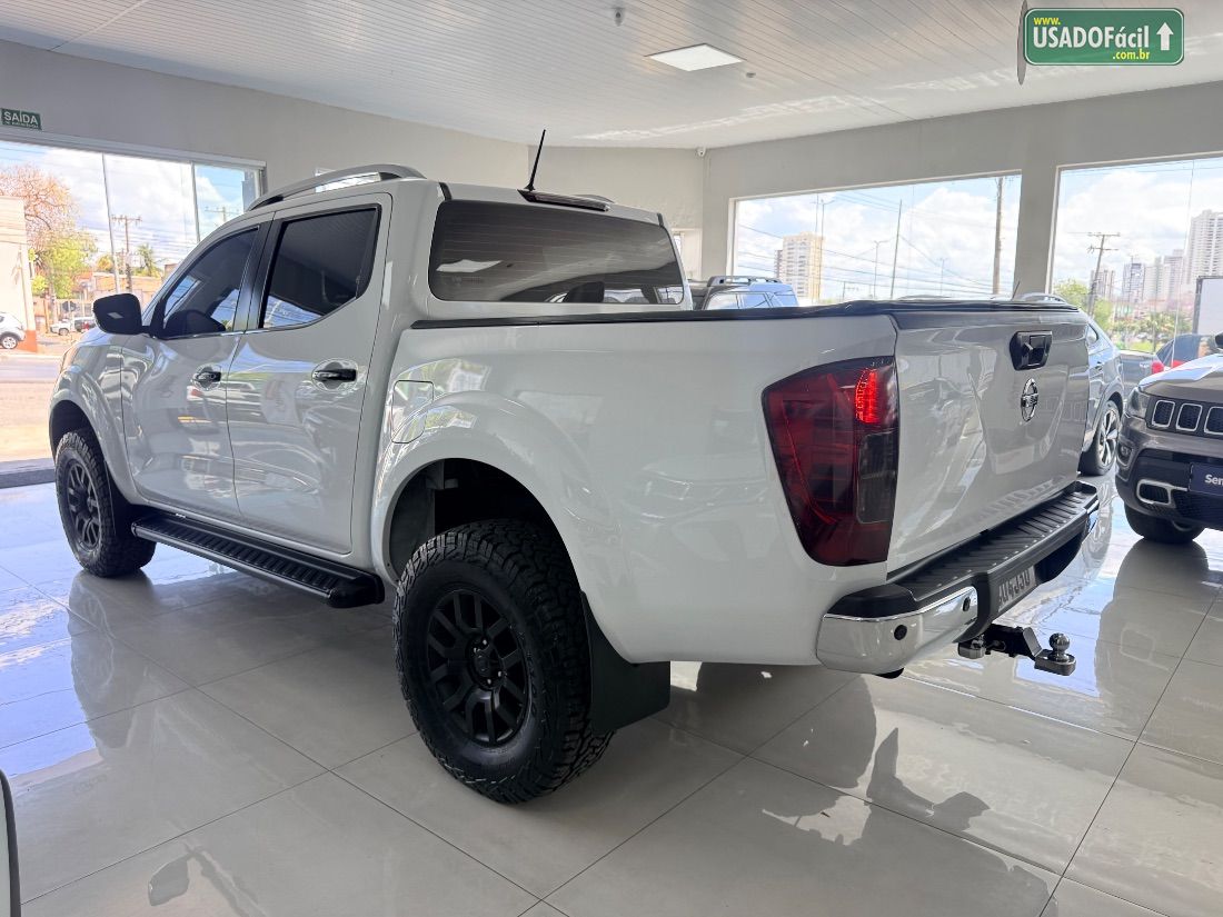Nissan Frontier LE CD 2.3 4x4 Bi-Turbo Automático Diesel 2018/2018 — foto 4 de 13