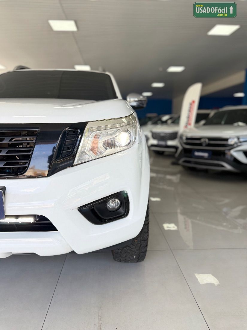 Nissan Frontier LE CD 2.3 4x4 Bi-Turbo Automático Diesel 2018/2018 — foto 6 de 13