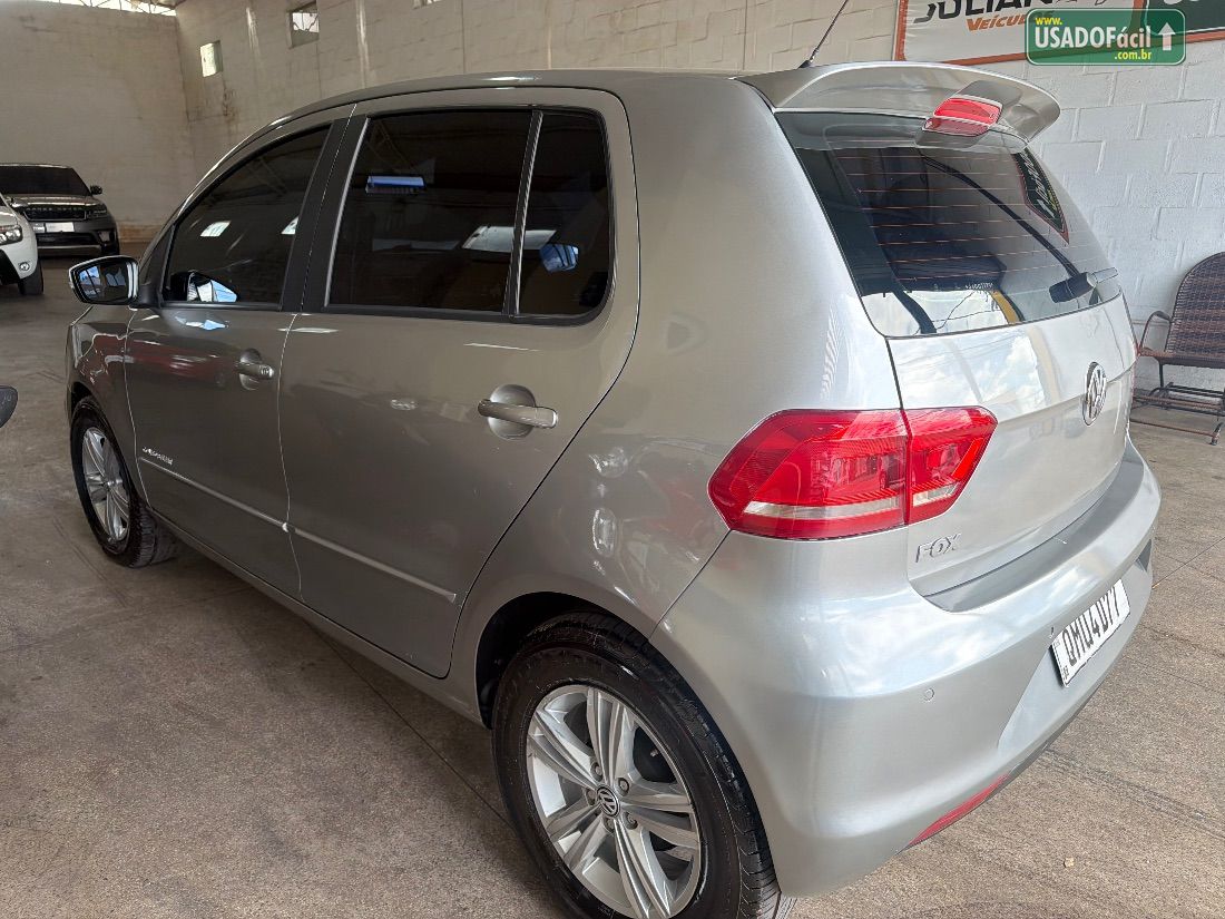 Volkswagen Fox Comfortline 1.6 4P Flex 2017/2018 — foto 10 de 11